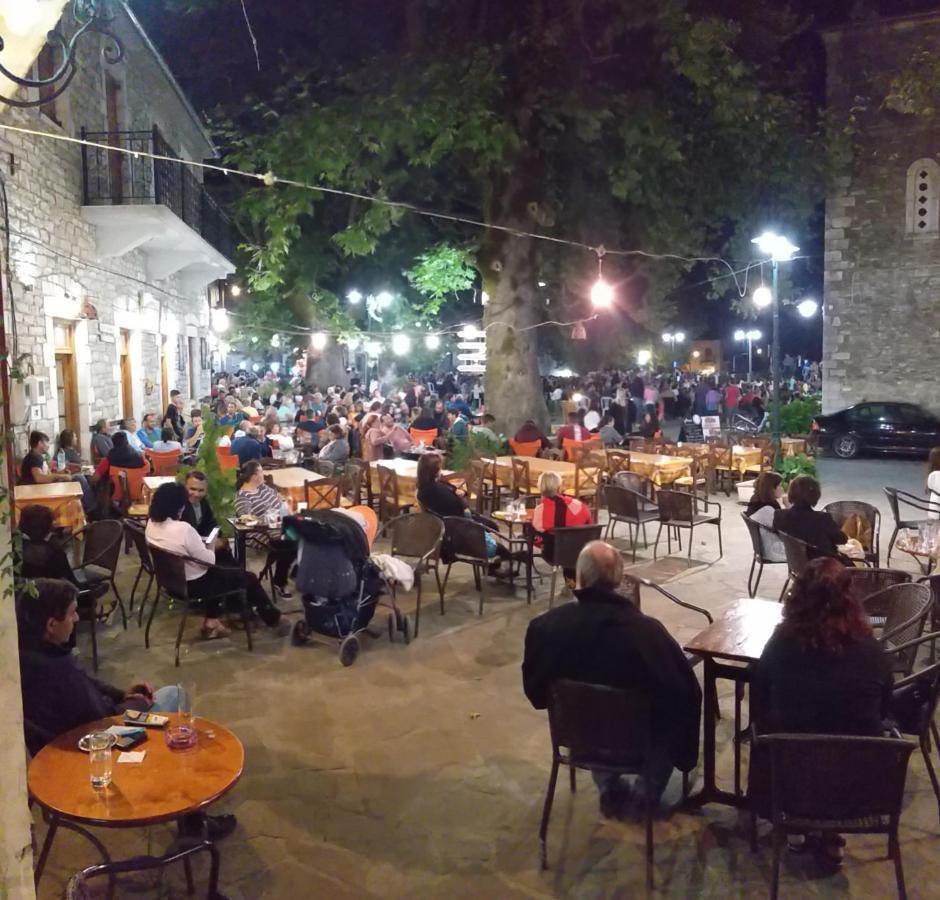 ホテル Ξενωνασ Σελινουντα Kosmás エクステリア 写真